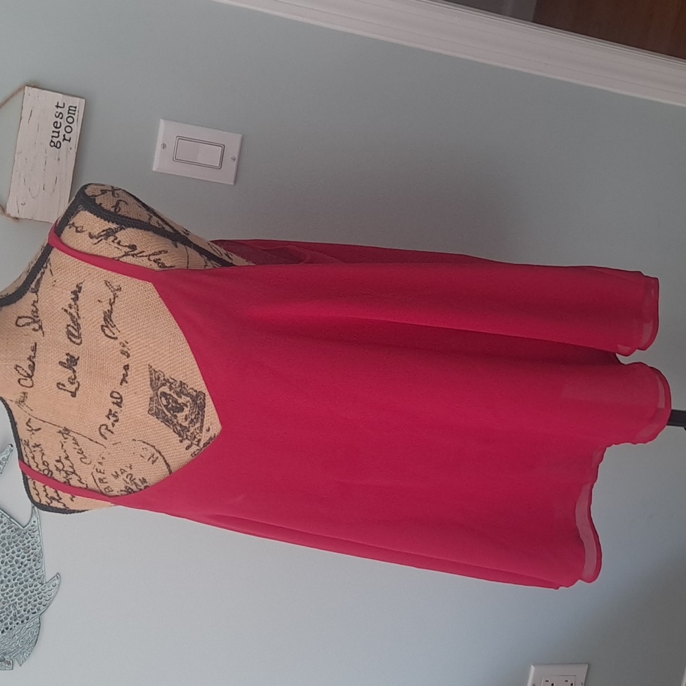Torrid top pink